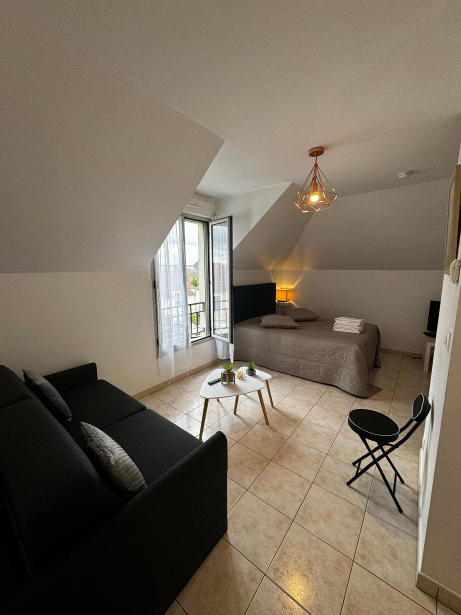 Le Studio Du 72 Lägenhet Bussy-Saint-Georges Exteriör bild