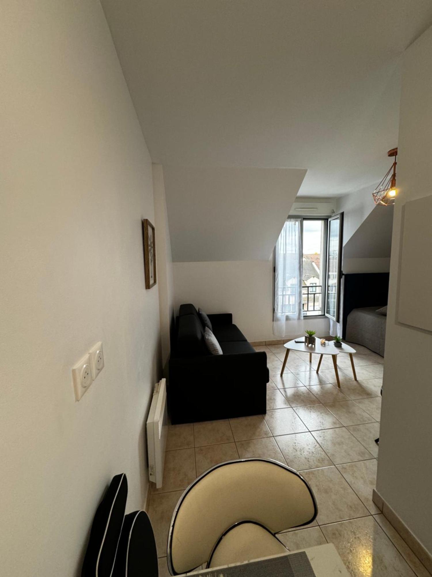 Le Studio Du 72 Lägenhet Bussy-Saint-Georges Exteriör bild